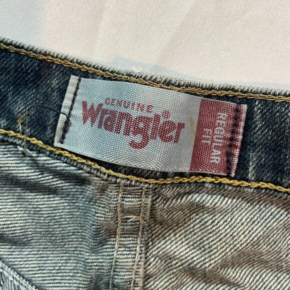 Wrangler Jeans Mens Size 34X34 Blue Dark Wash Denim Regular Fit Straight MGA20SD - Picture 3 of 5